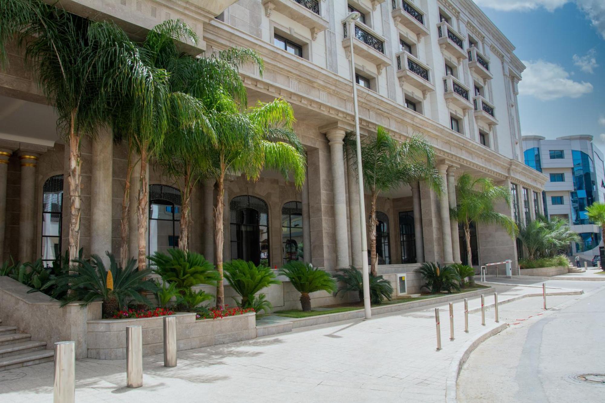 Movenpick Hotel Du Lac Tunis Bagian luar foto